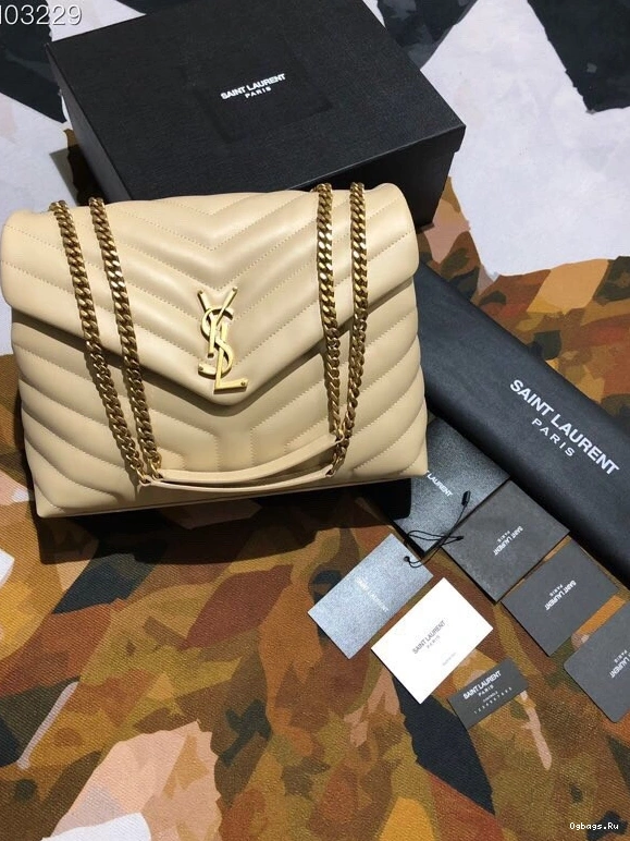 YSL LOULOU MEDIUM 0816